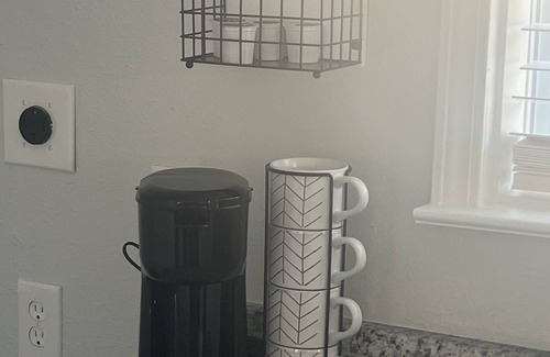 Gulfport House | Charming 2-bedroom house in fantastic Gulfport with WiFi, AC