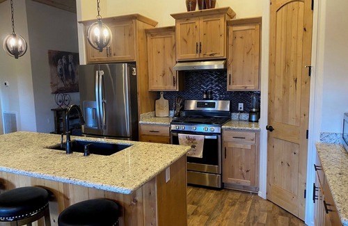 Show Low House | Charming 2-bedroom house with WiFi, AC in superb Show Low