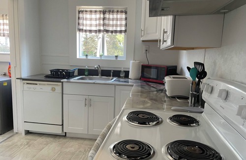 Eureka House | Charming 2-bedroom house in Manila close to the beach
