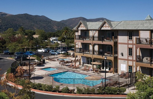 Solvang Apartment | Charming 2-bedroom queen in wonderful Solvang