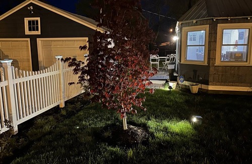 Buckeye Lake House | Charming 2 bedroom cottage 2 blocks from lake