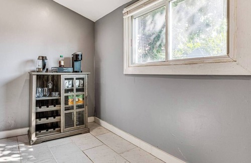 Indianapolis House | Charming 2-Bedroom Home with Private Gym