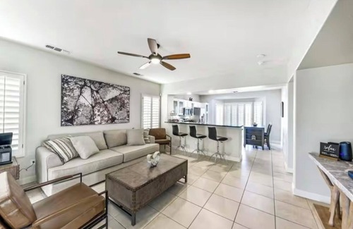 Desert Palms House | Charming 2-bedroom 2 full bath house, AC, Full Kitchen in fabulous Palm Desert