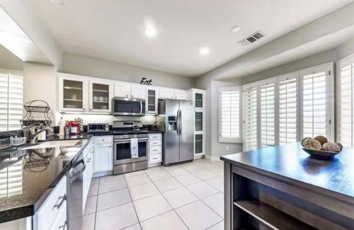 Desert Palms House | Charming 2-bedroom 2 full bath house, AC, Full Kitchen in fabulous Palm Desert