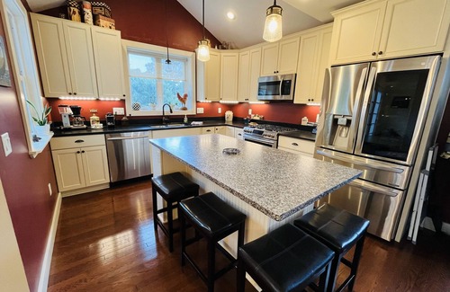 Skaneateles House | Charming 2-bedroom house in beautiful Skaneateles village