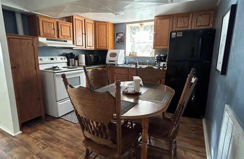 Skelton Apartment | Charming 2-BR basement apartment, central to National Park, close to interstate