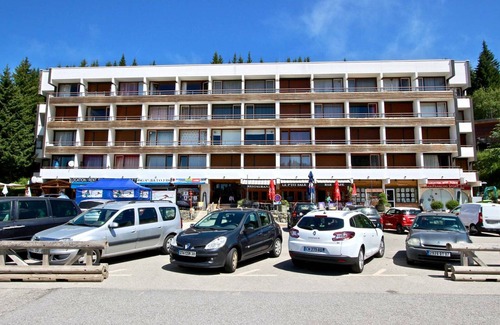 Chamrousse Apartment | Charming 2-Room Apartment for 6 - South-Facing, Center of Station, Near Slopes