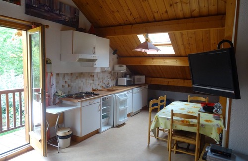 Saint-Chaffrey Apartment | Charming 2 Rooms + Mountain Corner - Private Parking, WiFi, Close to Slopes