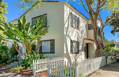 East Beach Apartment | Charming 229-sq-ft studio near Stearns Wharf & 1 block to famed East Beach
