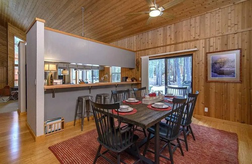 Truckee House | Charming 2B2B cabin home in enchanting Truckee. Perfect vacation get-a-way.