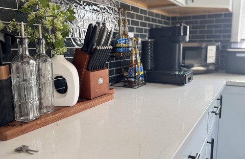 Milwaukee House | Charming 2BR Home with Patio & On-Site Gym in Milwaukee