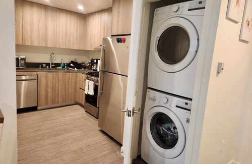 Pico-Union Hotel | Charming 2BR Suites Stylish Stay in Beautiful Los Angeles