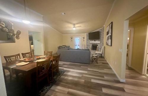 Converse House | Charming 3 Bed 2 Bath home in NE San Antonio