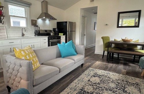 Wall Cottage | Charming 3-Bed Beach Cottage with Parking. Just a Stroll to the Sand.