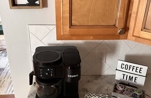 Knoxville House | Charming 3-bed house near Baker Creek in south Knox! Pets Welcome!