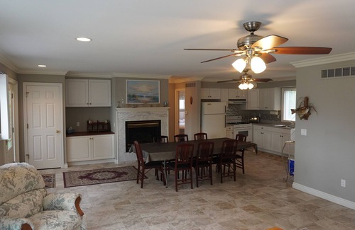 Caseville Cottage | Charming 3-bedroom cottage in Caseville