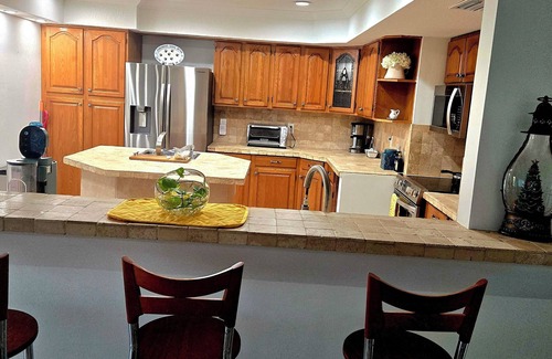 Boynton Beach House | Charming 3-bedroom house with WiFi and AC in Boynton Beach