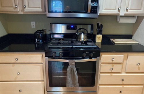 State College House | Charming 3-bedroom home near Penn State & Beaver Stadium in State College, PA