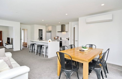 Woodend House | Charming 3-Bedroom, 2-Bathroom Home