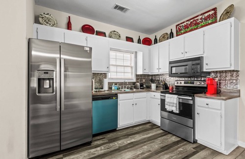 Tuscaloosa House | Charming 3-bedroom, 2 bath house in Tuscaloosa, home of the Alabama Crimson Tide