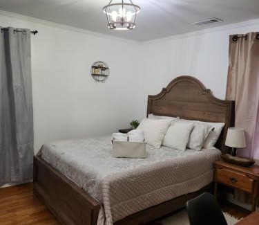 Sylvester House | Charming 3-bedroom cottage