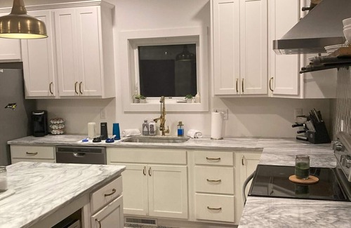 Fletcher Other | Charming 3-bedroom farmhouse with Pool &Hot Tub in Asheville Fletcher area