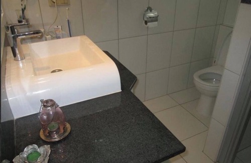 Paramaribo House | Charming 3-bedroom house with WiFi and AC in brilliant Paramaribo