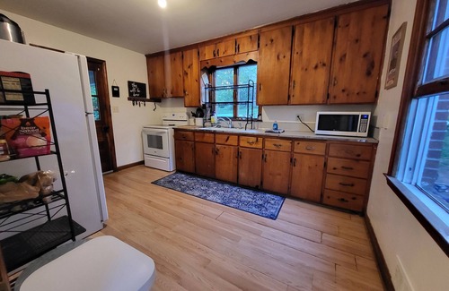 Grissom - Highland House | Charming 3-bedroom house in the heart of Blacksburg