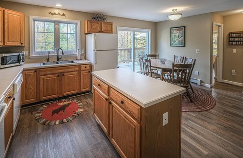 Kissimmee House | Charming 3-bedroom house with WiFi and AC in enjoyable Kissimmee