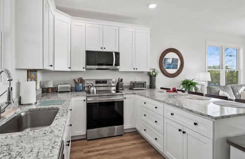 La Follette House | Charming 3-bedroom house with gorgeous lake views, on Norris Lake in Tennessee