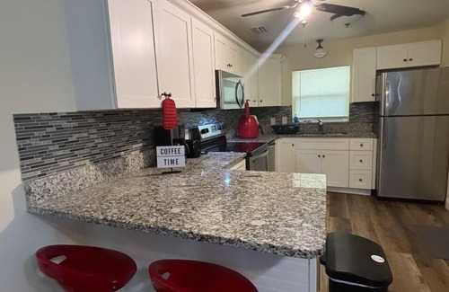 Titusville House | Charming 3-bedroom house with WiFi and AC in Titusville