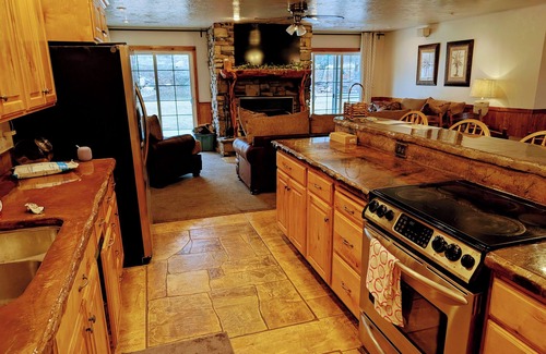 Santaquin House | Charming 3-bedroom house located at the mouth of Santaquin Canyon. Amazing views