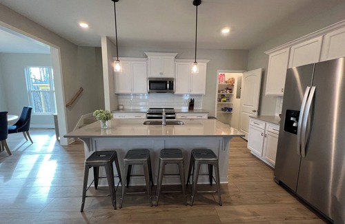 Tullahoma House | Charming 3-bedroom house near Holiday Landing Marina at Tims Ford Lake.