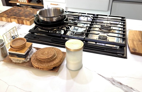 North Central House | Charming 3-bedroom house with AC, Fast WiFi in Pasadena near Rose Bowl