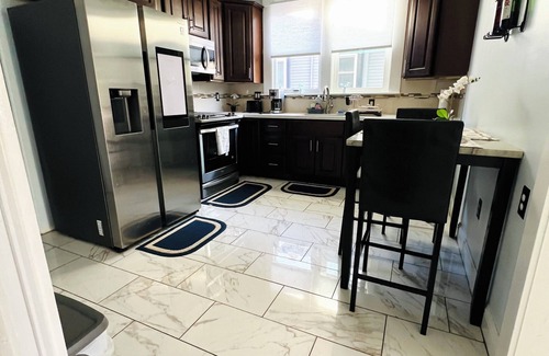 Alameda House | Charming 3-bedroom house in excellent Alameda with AC, WiFi