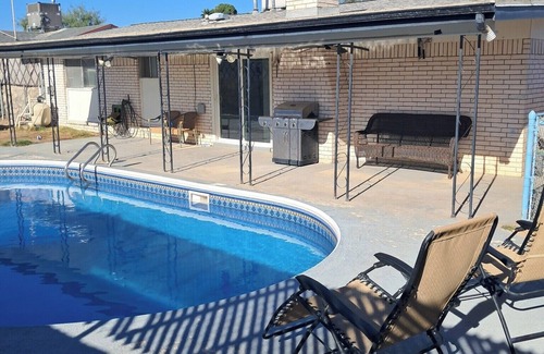 Biggs Field House | Charming 3-bedroom house in El Paso by the airport w WiFi & pool