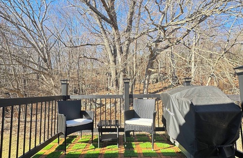 Norwich House | Charming 3-Bedroom House Near Mohegan Sun Casino in Norwich. Pet Friendly!