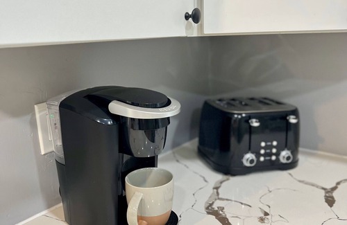 Roanoke House | Charming 3-bedroom house - Boho By The Star - Cozy Retreat Close to Town