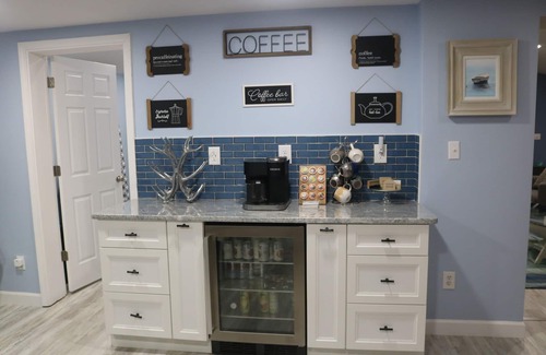 Denver House | Charming 3-bedroom house on the lake in gorgeous Denver, NC