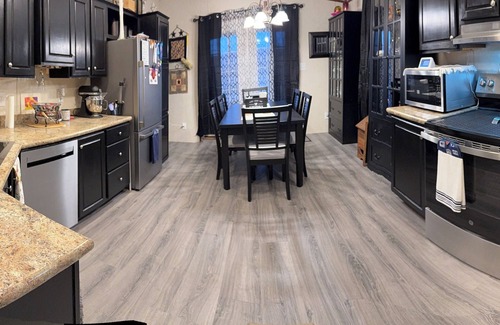 Mingoville House | Charming 3-bedroom house in lovely Howard with AC, WiFi