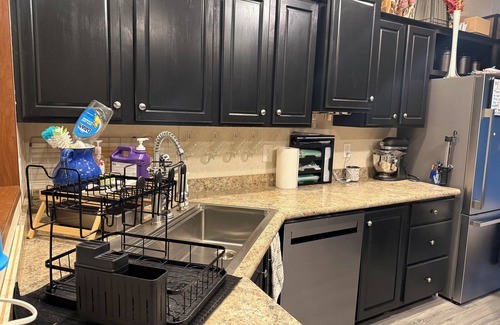 Mingoville House | Charming 3-bedroom house in lovely Howard with AC, WiFi