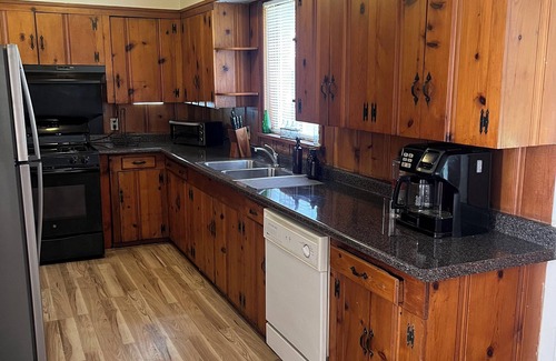 Monroe House | Charming 3-bedroom house in the heart of Monroe LA
