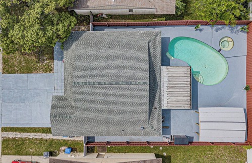 Citrus Park House | Charming 3-bedroom house with pool, AC, WiFi in pleasant Tampa