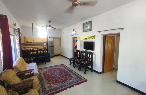 Mysore House | Charming 3-Bedroom Park View House—AC, Reliable WiFi & Welcoming Mysuru Vibes