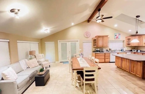 Harbor House | Charming 3 bedroom Residence with amazing views