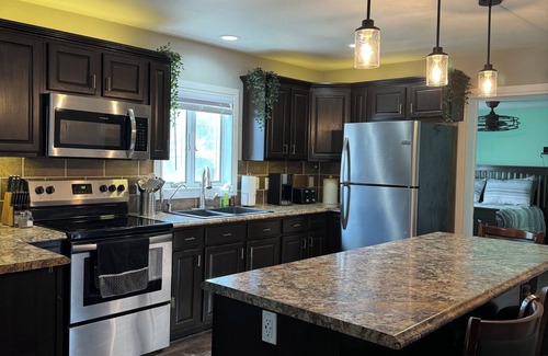 Fremont House | Charming 3-bedroom River/Lake Accessible House across from Clemins River Resort