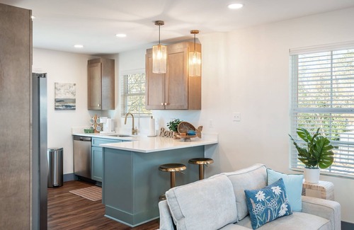 Powell House | Charming 3-bedroom townhome in Powell with a fresh coastal vibe!