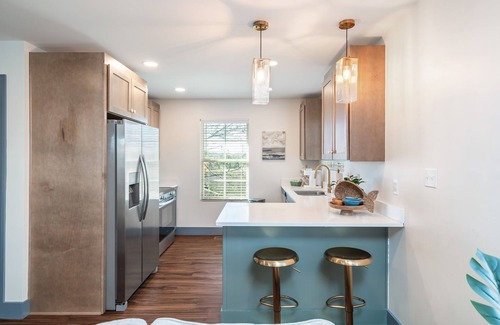 Powell House | Charming 3-bedroom townhome in Powell with a fresh coastal vibe!