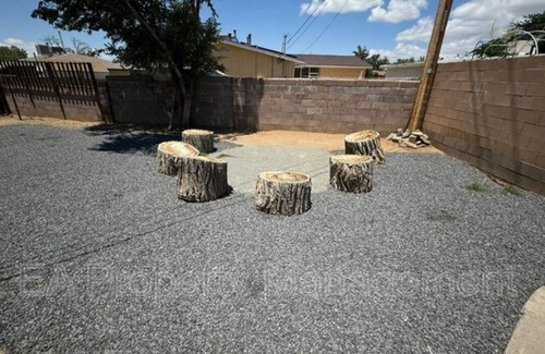 Princess Jeanne House | Charming 3-bedroom house with AC and WiFi in awesome Northeast Albuquerque