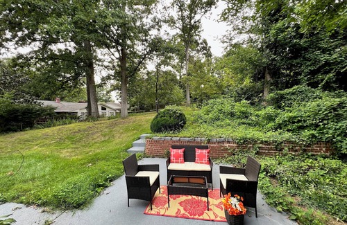College Park House | Charming 3-bedroom house in welcoming College Park.